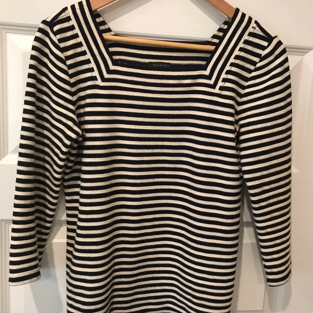 Talbots Top - Picture 2 of 3